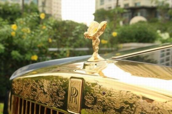 Đại gia bí ẩn sở hữu Iphone và Rolls Royce mạ vàng - Ảnh 7