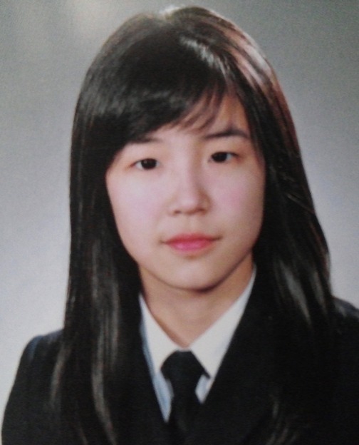 Và đây là ảnh Jang Ye Won hồi trung học