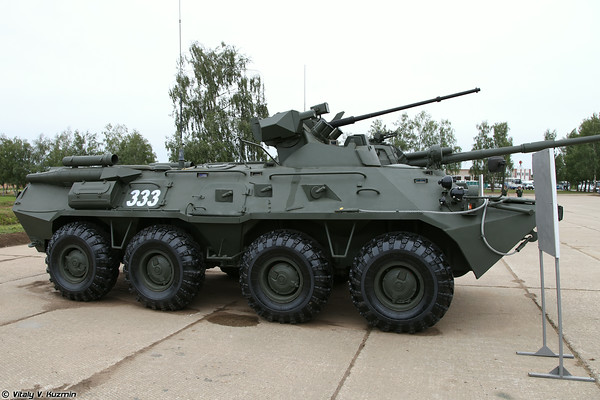 Xe bọc thép chở quân BTR-82A.