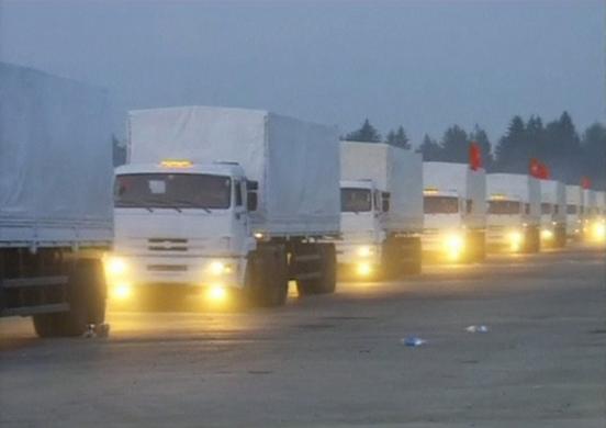 Một đoàn xe của Nga chở hàng cứu trợ cho Ukraine khởi hành từ một khu vực gần thủ đô Moscow. 