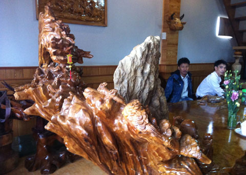 đại gia, b&aacute;u vật, x&aacute; xị, g&ugrave; hương, d&acirc;n chơi...