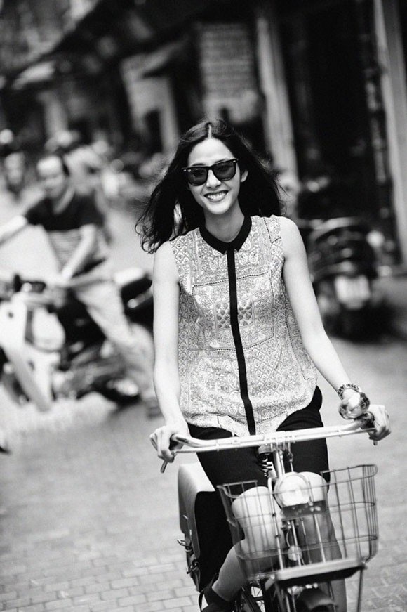 Những sao Việt kh&ocirc;ng biết đi xe m&aacute;y, xe đạp