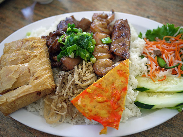 Thực đơn biến tấu với 8 món cơm Việt từ Bắc chí Nam