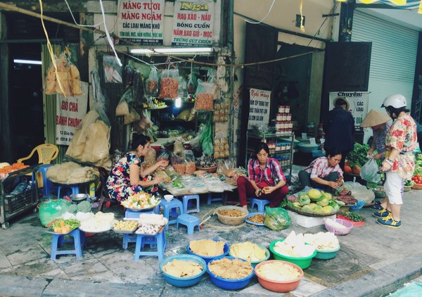 Ngắm một Hà Nội rất đẹp qua chùm ảnh ở những khu chợ nổi tiếng! 9