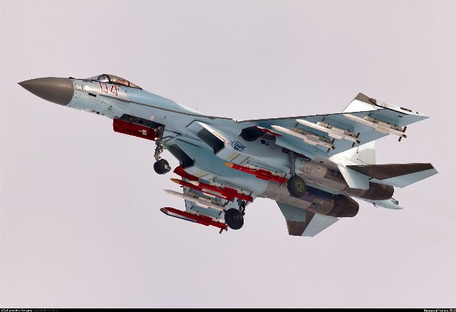 Tiêm kích siêu cơ động Su-35S.