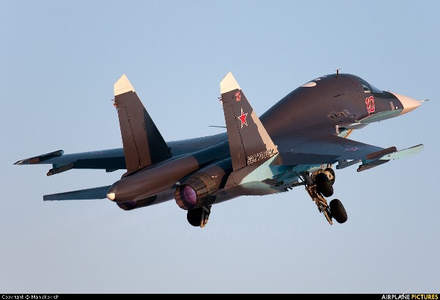 Su-34 số hiệu 10