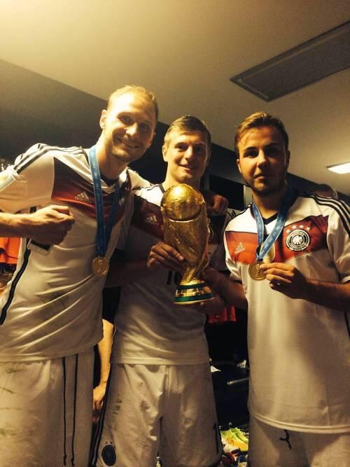 Toni Kroos vừa vui vì gặp bạn, vừa mừng vì có cơ hội chiến thắng