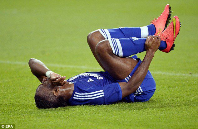 Nguy cơ mất cả giai đoạn đầu Premier League đe dọa Drogba