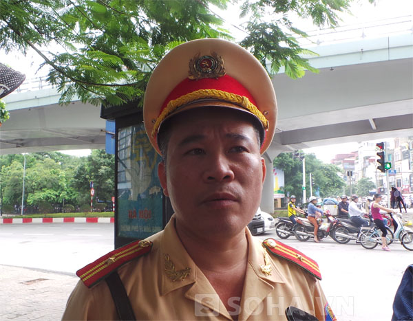 Thiếu tá Nguyễn Hồng Hải, Đội phó Đội CSGT số 2 Công an TP Hà Nội.