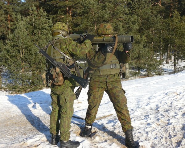 Súng phóng lựu Carl Gustav của quân đội Lithuania.