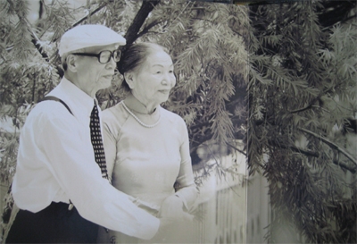 Vợ chồng tướng Phan Khắc Hy trong Album kỷ niệm 60 năm ngày cưới năm 2012. (Ảnh: Đời sống & Pháp luật)