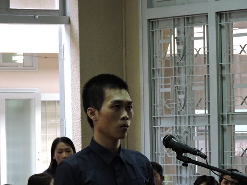 Bị cáo Phạm Vĩnh Long tại tòa.