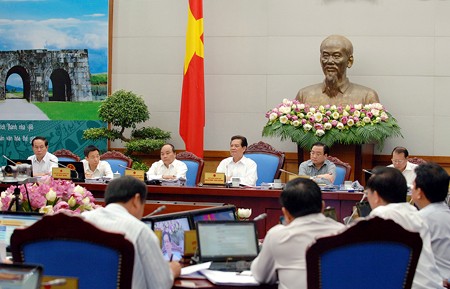 Thủ tướng Nguyễn Tấn Dũng chủ trì phiên họp Chính phủ (Ảnh: VGP/Nhật Bắc)