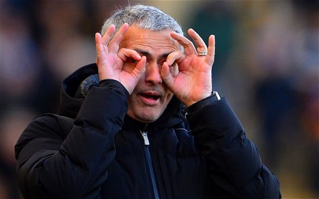 Mourinho nổi tiếng với khả năng gây áp lực lên trọng tài