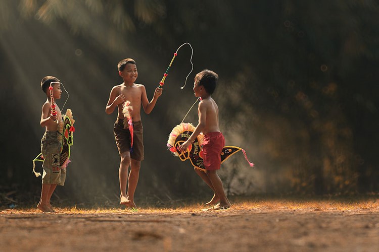 Ngắm Ảnh Trẻ Em Nông Thôn Indonesia Nhớ Làng Quê Việt