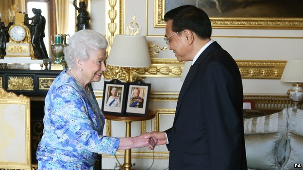 Thủ tướng Lý Khắc Cường diện kiến nữ hoàng Anh