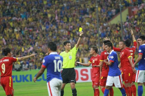ĐT Việt Nam đã gặp đôi chút bất lợi từ quyết định của trọng tài ở trận lượt đi