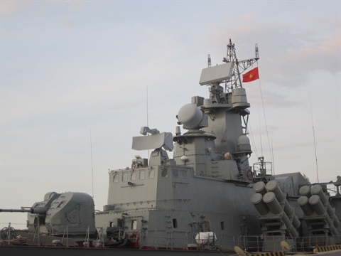 Cận cảnh vũ khí trang bị trên tàu Molniya