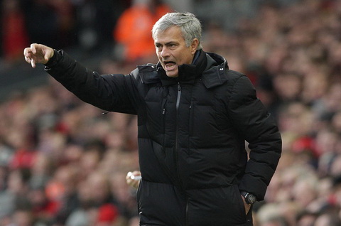 Mourinho một lần nữa dạy Liverpool nghệ thuật chiến thắng