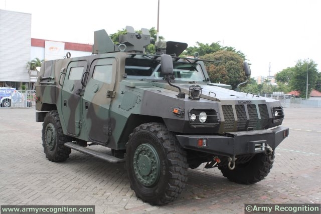 Xe bọc thép Komodo của hãng PT Pindad.