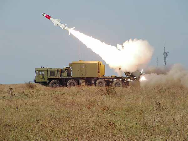 Theo báo Kommersant thì Hải quân Việt Nam đã sở hữu tổ hợp tên lửa phòng thủ bờ biển tiên tiến Bal-E của Nga. 