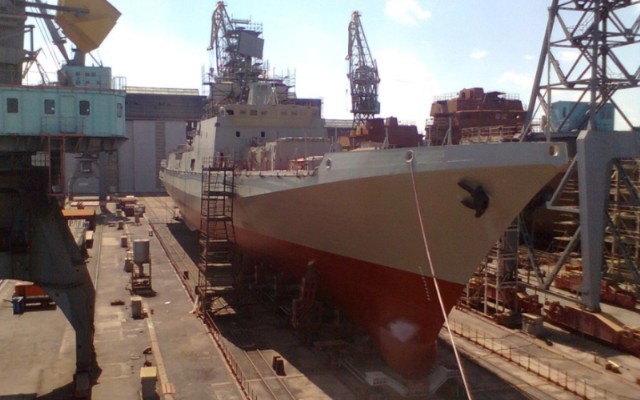 Con tàu đầu tiên của Dự án mang tên Đô đốc Grigorovich trên dock năm 2013.