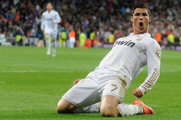 Ronaldo kiếm được nhiều tiền từ rất trẻ, từng dính vào scandal, nhưng hiện đang là cầu thủ sở hữu Quả bóng vàng