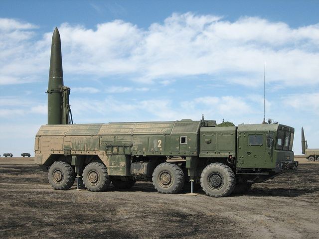 Tên lửa đạn đạo chiến thuật Iskander của Nga có thể mang đầu đạn hạt nhân.