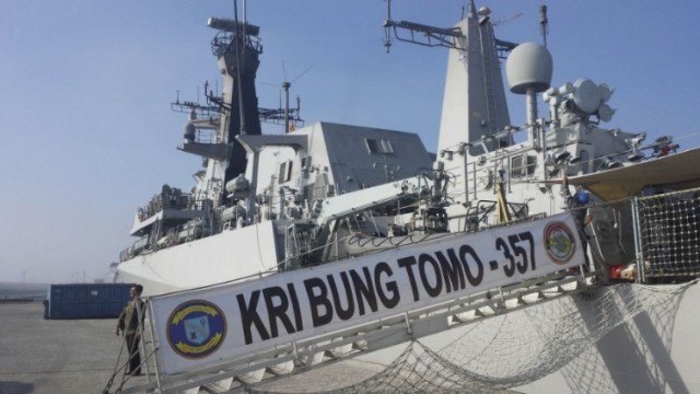 Indonesia nhận khu trục hạm F2000 đầu tiên - Bung Tomo.