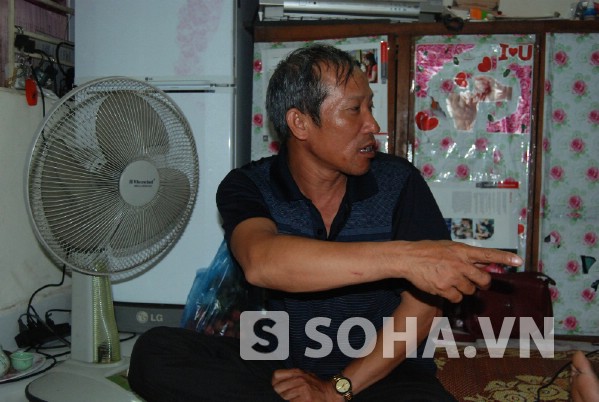 Chú Nguyễn Hữu Định (bố của thủ khoa ĐH Y 2013 Nguyễn Hữu Tiến) trải lòng về cuộc sống khi hai con học đại học.