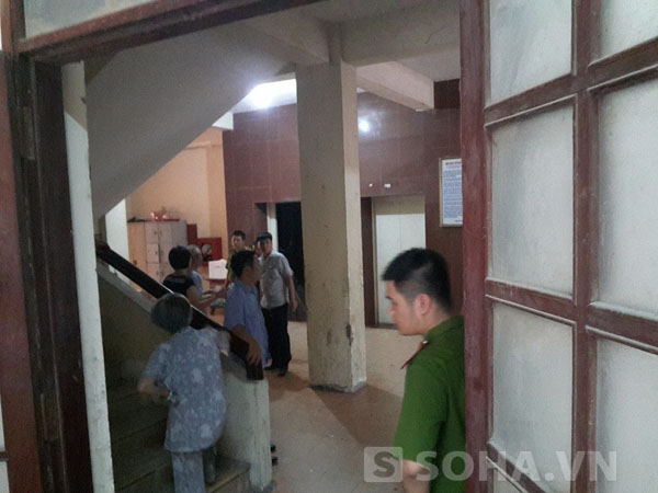 Nạn nhân bị rơi từ tầng 7 cầu thang số 1 nhà N5A nằm trên đường Hoàng Đạo Thúy (Thanh Xuân, Hà Nội).