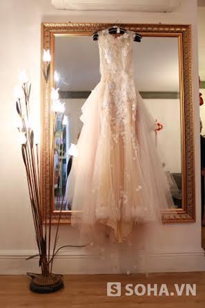 Một trong những chiếc váy cưới sẽ được sử dụng trong hôn lễ.