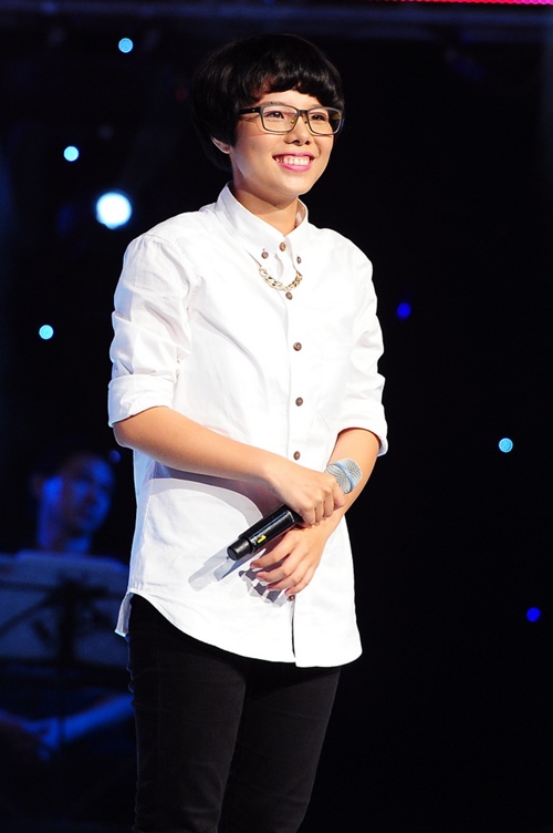 Tuy nhiên khi đến với The Voice 2013, Cát Tường gây chú ý với hình ảnh tomboy, mạnh mẽ.