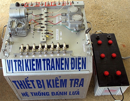 Thiết bị kiểm tra hệ thống điện trên xe Zil 130, Zil 131.