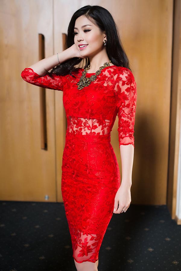 Vừa qua, Á hậu Diễm Trang được mời làm khách mời cho chương trình Lần đầu xuân kể phát sóng vào tết Nguyên đán.