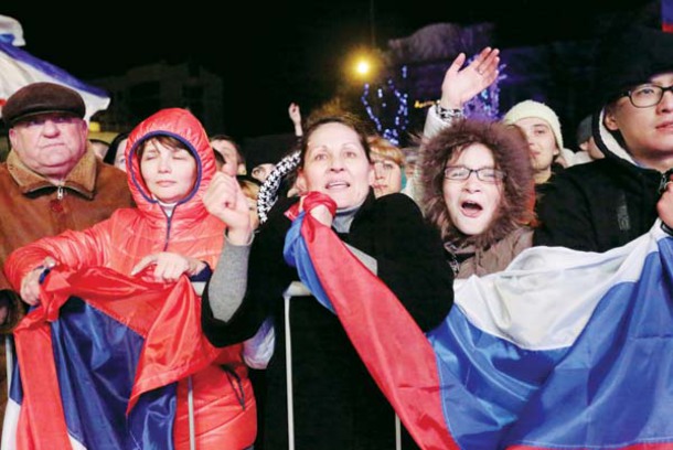 Người dân Sevastopol ăn mừng việc Crimea tách khỏi Ukraine để sáp nhập vào Nga