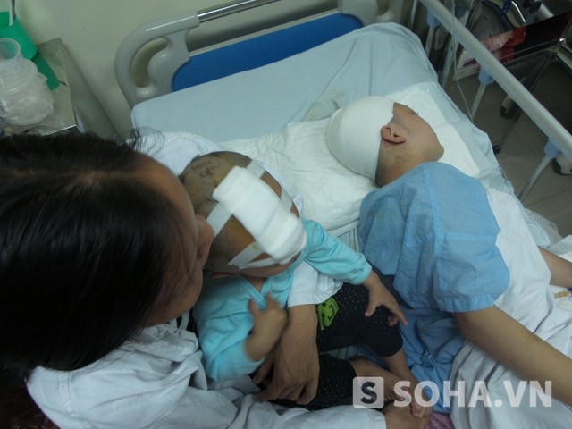 Hai mẹ con chị Nguyễn Thị Kiều Trang là nạn nhân của chính người chồng, người cha của mình.
