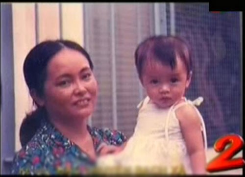 Tăng Thanh Hà và mẹ khi còn nhỏ