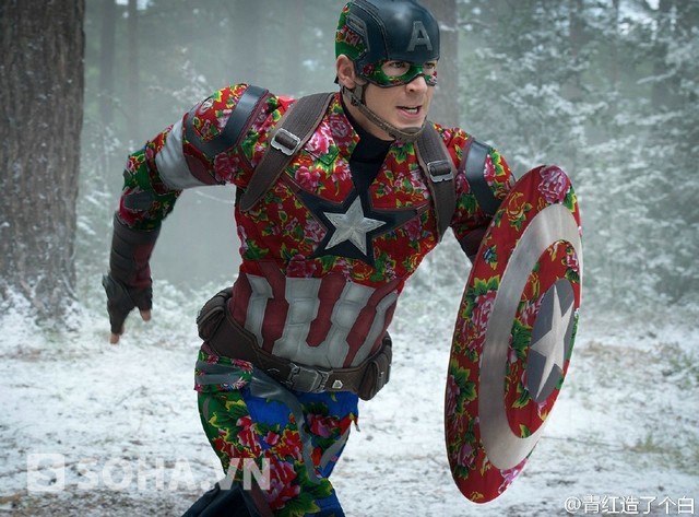 Trang phục sặc sỡ của Captain Ameria và cả tấm khiên cũng được &quot;đeo hoa&quot;.