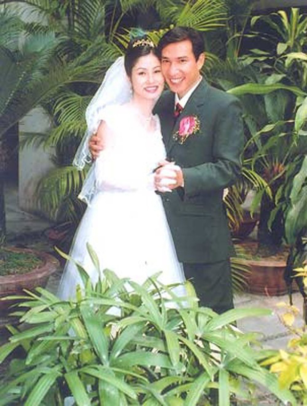 Ảnh cưới của Quang Thắng và vợ