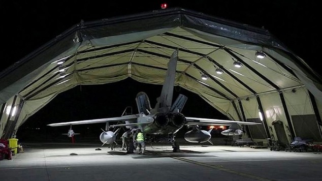 
Chiến đấu cơ Tornado chuẩn bị cất cánh tiêu diệt IS.
