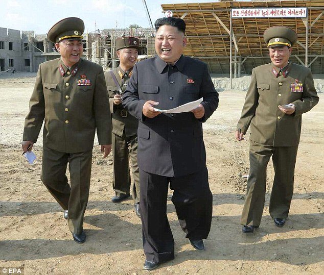 
Nhà lãnh đạo Kim Jong-un (Ảnh: Daily Mail)
