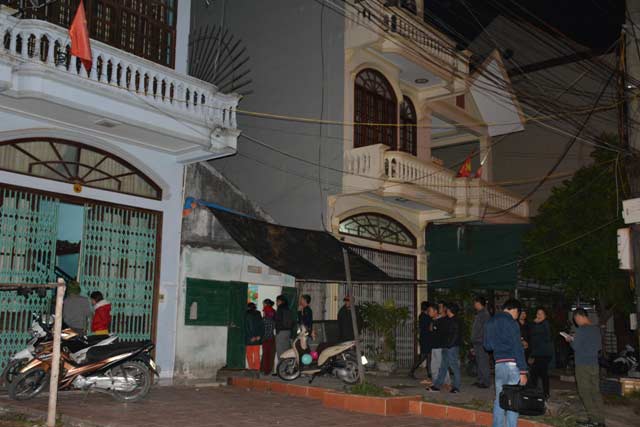 
Căn nhà 39 Nguyễn Bỉnh Khiêm (giữa), nơi xảy ra sự việc.

