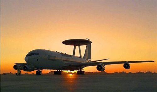 
Một chiếc AWACS E-3G block 40/45 Sentry.
