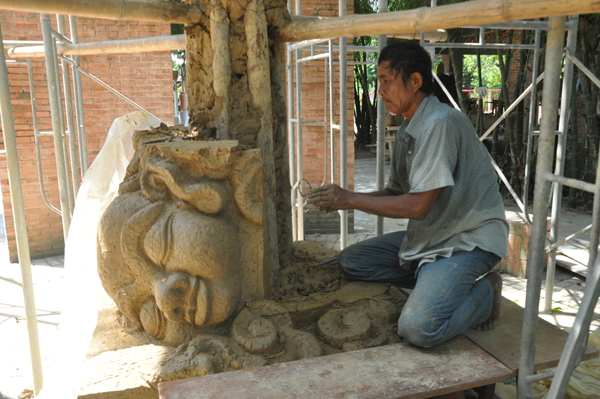 Công viên đất nung, gốm