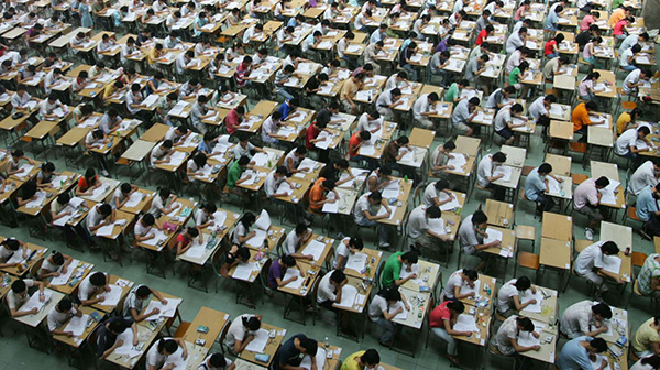 
Hình ảnh trong kỳ thi vào đại học của học sinh Trung Quốc được tổ chức vào tháng 7 hàng năm.
