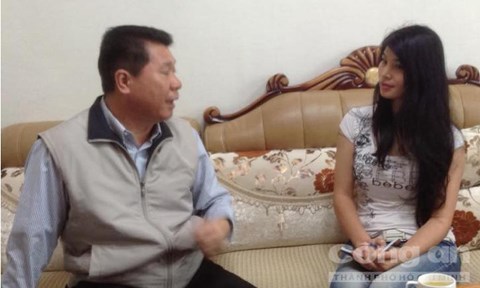 
PV Báo CATP đang phỏng vấn ông Lin Chin Chuang
