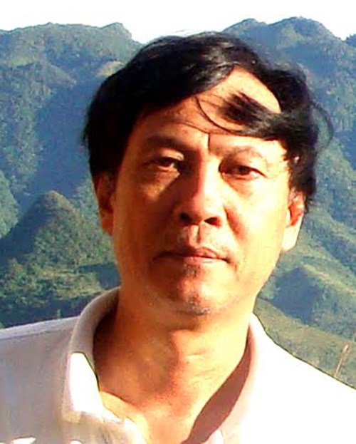 Nhà thơ Nguyễn Việt Chiến.