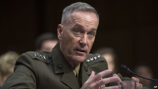 Tướng Joseph Dunford, Tư lệnh Thuỷ quân Lục chiến, người được Tổng thống Obama đề cử giữ chức Chủ tịch Ban Tham mưu Liên quân Hoa Kỳ. (AP/Cliff Owen)