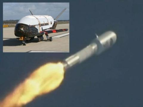 Máy bay X-37B được tên lửa đẩy Atlas-5 phóng lên quỹ đạo.